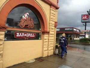 A patron leaves Billy’s Bar & Grill in Aberdeen. It’s said the ghosts of notorious serial killer Billy Gohl and the spirits of his victims haunt one of this town’s famous establishments. 