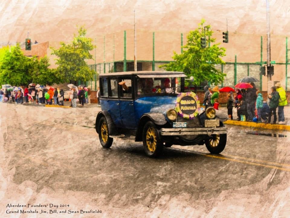 Grays Harbor 4th of July aberdeen founders day parade with car