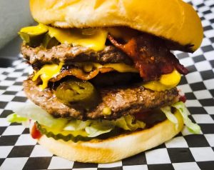 Where to Eat in McCleary The Bears Den Drive In bacon cheeseburger