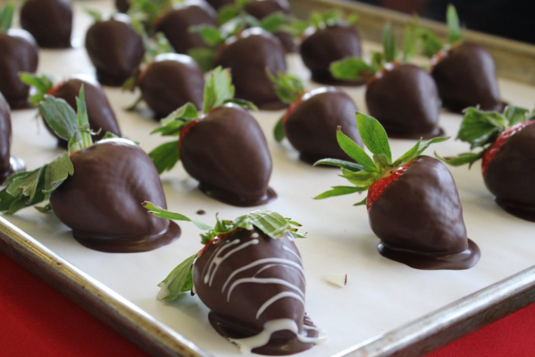 Bayview Ralph Thriftway Chocolate Dipped Strawberries