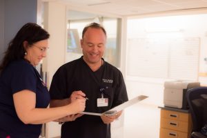 Grays-Harbor-Community-Hospital-Dr-Mendelson-nurse-ER