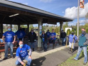 Great-NorthWest-Federal-Credit-Union-Admin-Team-at-Friends-Landing