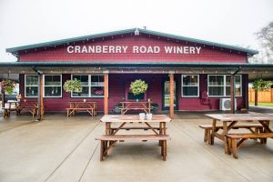 cranberry-road-winery-westport outside