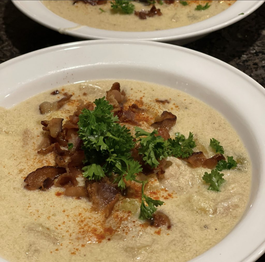 bowl of clam chowder made from Grays Harbor Clams