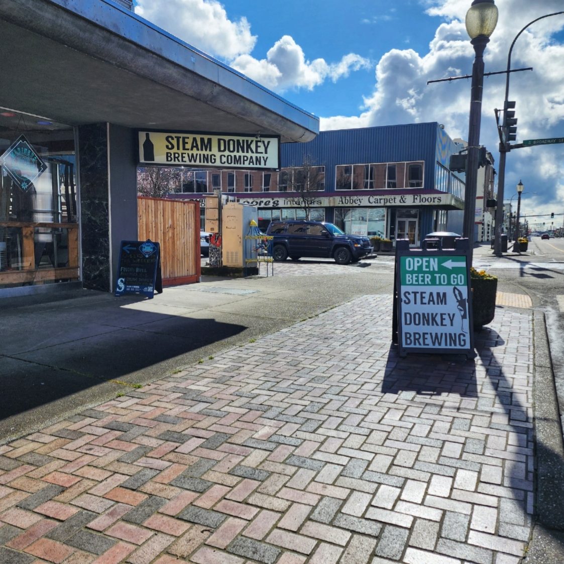 outside of Steam Donkey Brewing